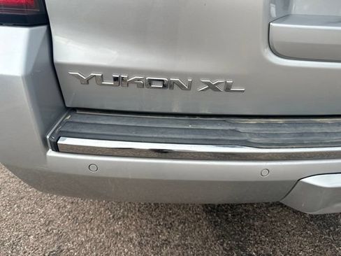 Used 2019 GMC Yukon XL Denali w/ Denali Ultimate Package AWD/4WD image 7