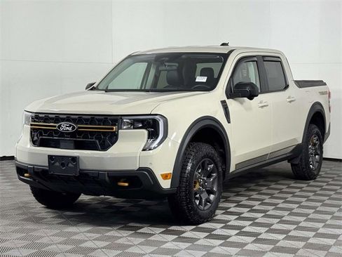 Used 2025 Ford Maverick Tremor image 7