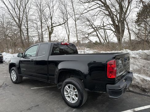 Used 2021 Chevrolet Colorado LT w/ Fleet Safety Package image 5