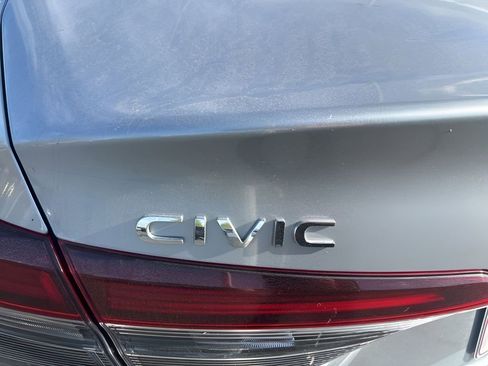 Used 2025 Honda Civic Sport image 15