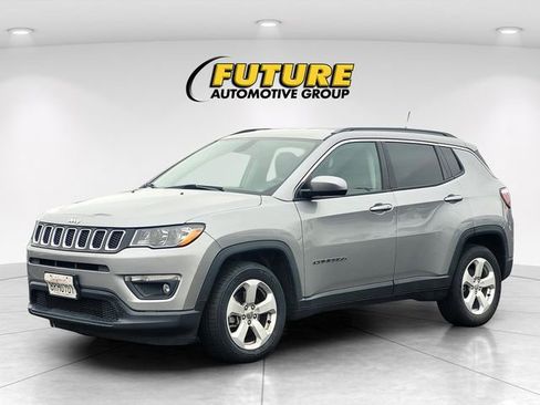 Used 2020 Jeep Compass Latitude w/ Popular Equipment Group image 9