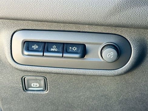 Used 2023 GMC Terrain Denali AWD/4WD image 13