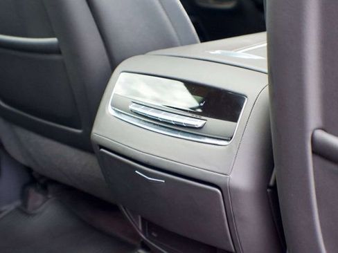 Used 2025 Cadillac Escalade Premium Luxury AWD/4WD image 50