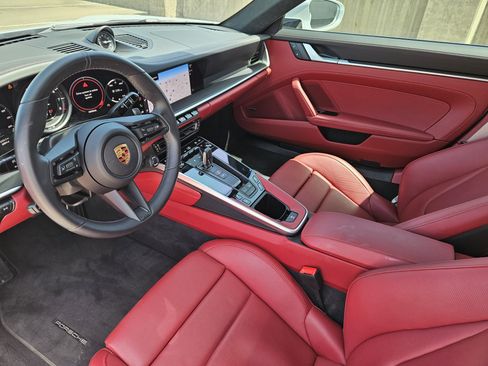 Used 2024 Porsche 911 Carrera 4S AWD/4WD image 4