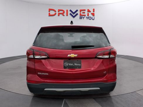 Used 2023 GMC Acadia SLE w/ Driver Convenience Package AWD/4WD image 4