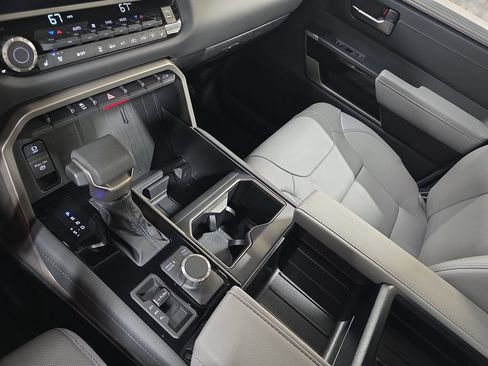 Used 2026 Toyota Tundra Limited AWD/4WD image 24