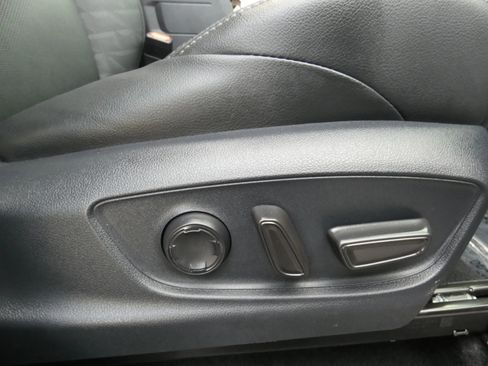 Used 2025 Toyota Tacoma TRD Off-Road w/ TRD Off Road Premium Package image 34