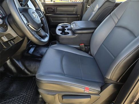 Used 2025 RAM 2500 Tradesman w/ Chrome Appearance Group image 18