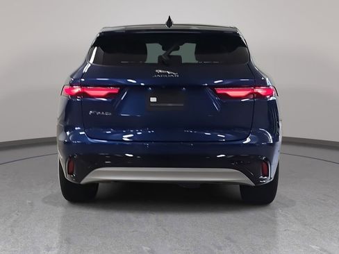 Used 2021 Jaguar F-PACE image 8