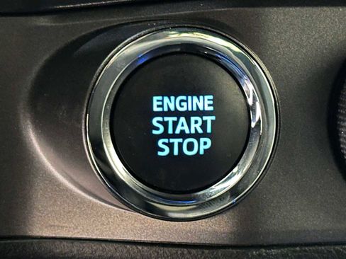 Certified 2023 Toyota Tacoma TRD Off-Road w/ Technology Package AWD/4WD image 18