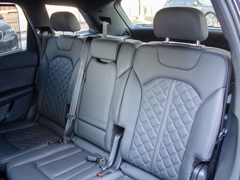 Used 2025 Audi SQ7 Prestige image 22