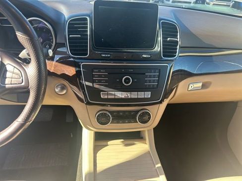 Used 2017 Mercedes-Benz GLE 350 image 36