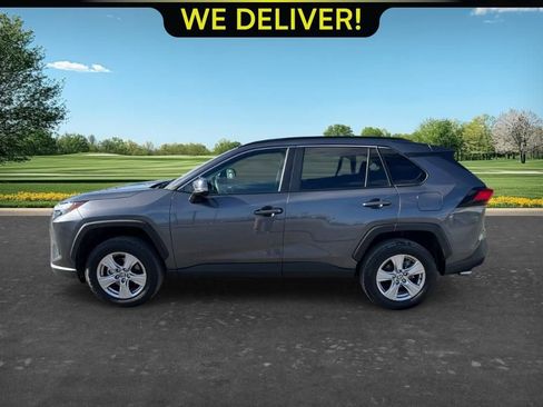 Used 2025 Toyota RAV4 XLE AWD/4WD image 8