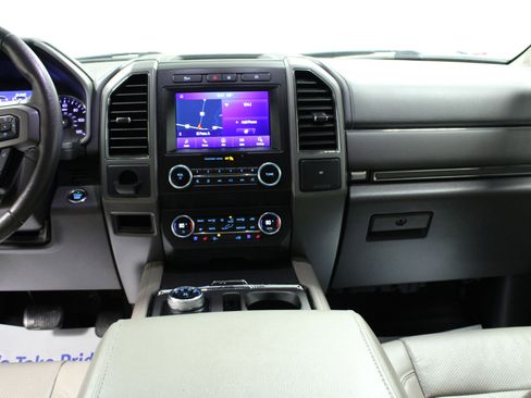 Used 2020 Ford Expedition XLT w/ Equipment Group 202A image 19