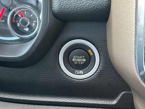 Used 2022 RAM 1500 Laramie AWD/4WD image 22