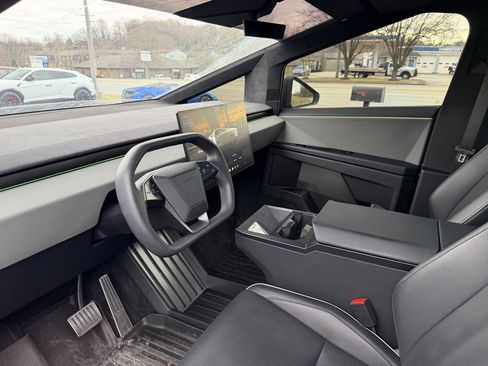 Used 2024 Tesla Cybertruck Cyberbeast image 5