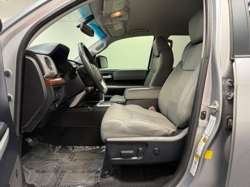 Used 2014 Toyota Tundra Limited w/ Limited Premium Package AWD/4WD image 13