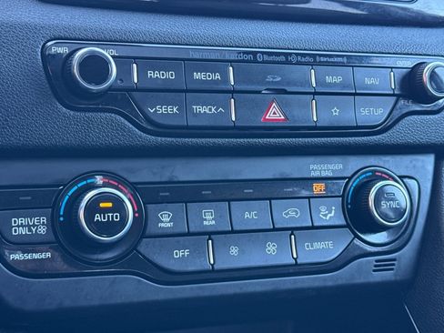 Used 2019 Kia Niro EX Premium w/ Sunroof Package image 25