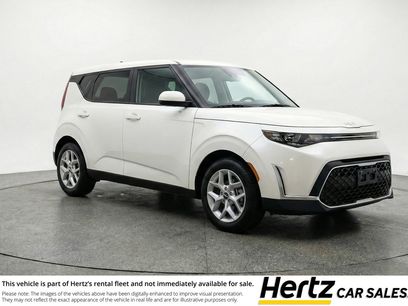 Used 2025 Kia Soul LX w/ LX Technology Package
