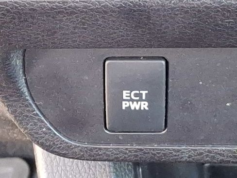 Used 2017 Toyota Tacoma SR5 image 23