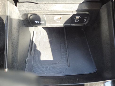 Used 2024 Kia Telluride SX image 10