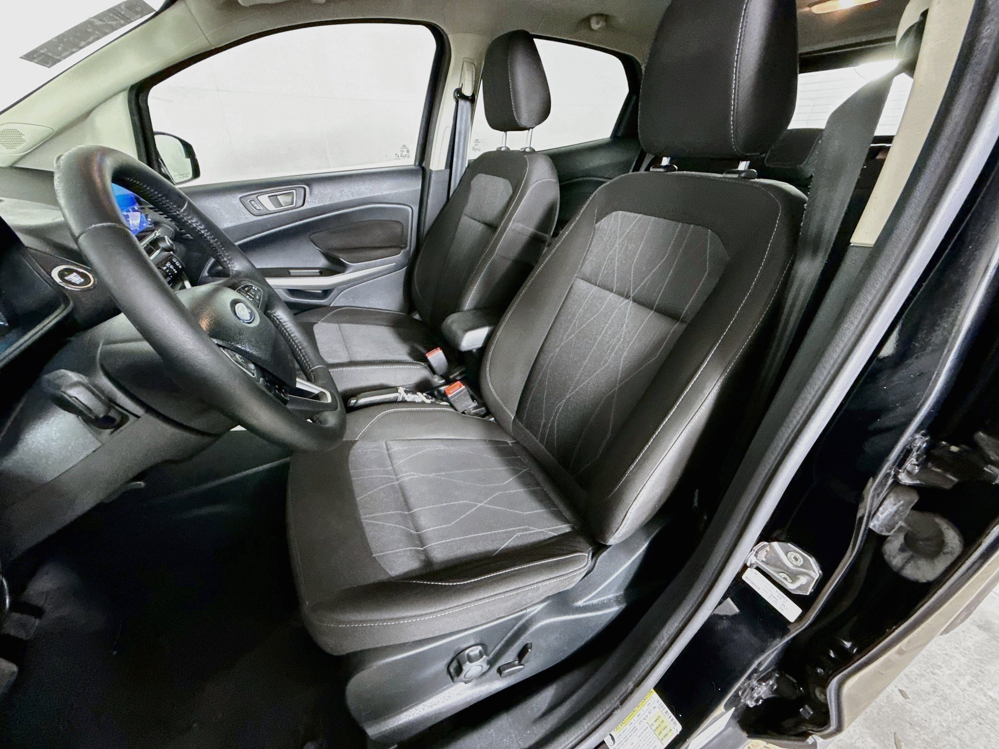 Used 2020 Ford EcoSport SE AWD/4WD image 25