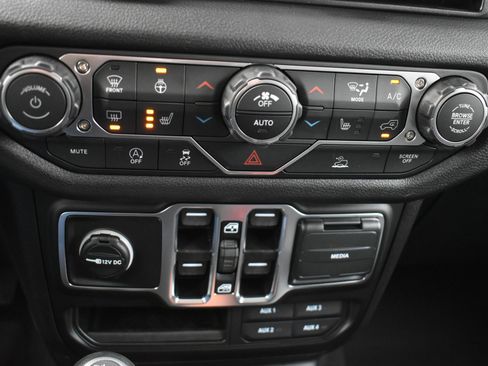 New 2026 Jeep Wrangler Unlimited Sport image 27