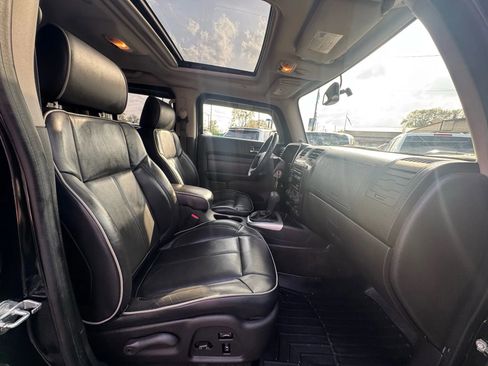 Used 2009 HUMMER H3 Luxury image 21