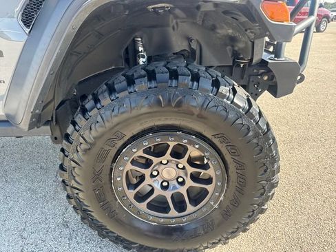 Used 2023 Jeep Wrangler Unlimited Rubicon w/ Xtreme 35 Tire Package AWD/4WD image 11