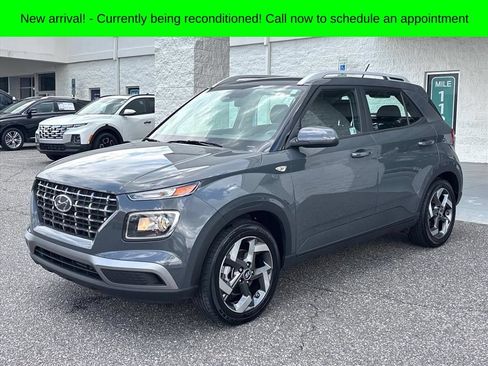 Used 2024 Hyundai Venue SEL FWD image 23