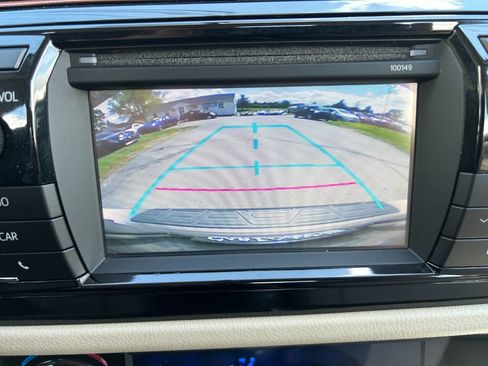 Used 2014 Toyota Corolla LE FWD image 20