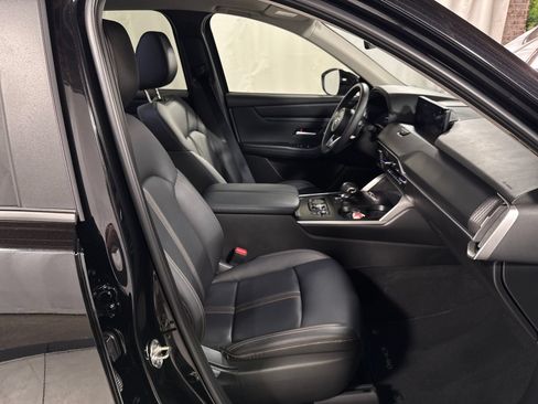 Used 2025 MAZDA CX-90 3.3 Turbo w/ Select Package AWD/4WD image 29