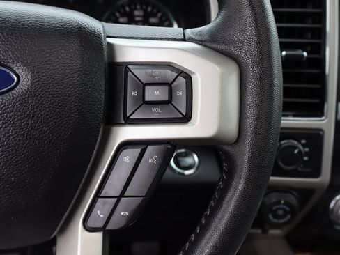 Used 2019 Ford F150 Lariat w/ Equipment Group 502A Luxury image 28