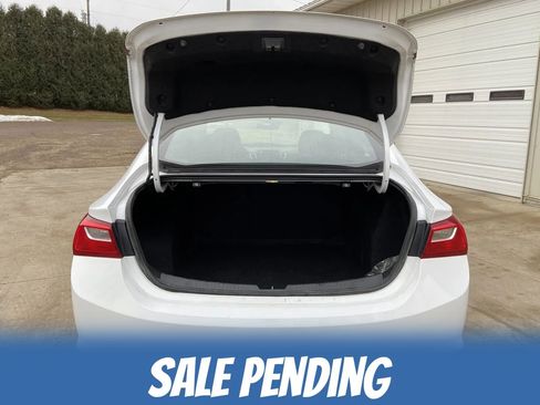 Used 2023 Chevrolet Malibu LT FWD image 23