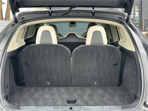 Used 2018 Tesla Model X 100D image 29