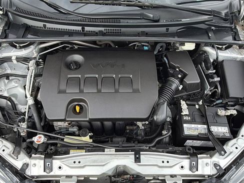 Used 2017 Toyota Corolla LE w/ Carpet Mat Package (TMS) FWD image 25