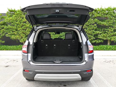 Used 2025 Honda Pilot EX-L image 9