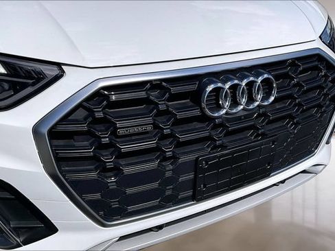 Used 2023 Audi Q5 2.0T Premium Plus w/ Premium Plus Package AWD/4WD image 33