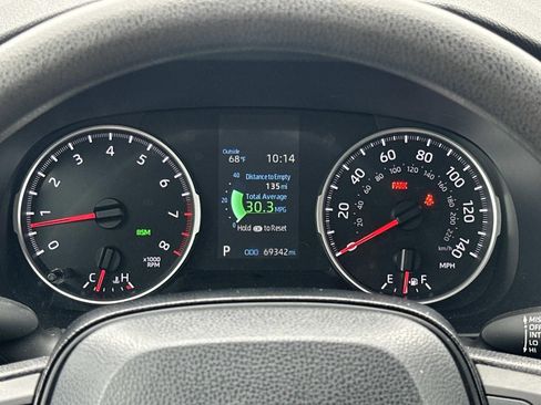 Used 2019 Toyota RAV4 XLE w/ Convenience Package image 25