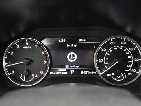 Used 2024 Mitsubishi Outlander FWD image 26