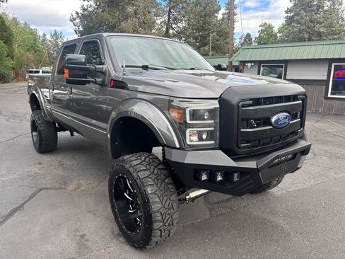 Used 2013 Ford F350 Lariat w/ Lariat Ultimate Pkg AWD/4WD image 6