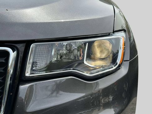Used 2021 Jeep Grand Cherokee Laredo AWD/4WD image 7