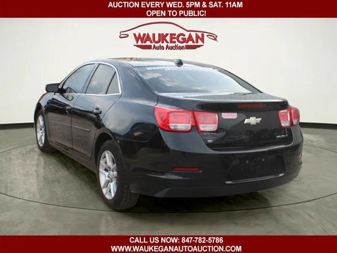 Used 2014 Chevrolet Malibu LT w/ Power Convenience Package image 4