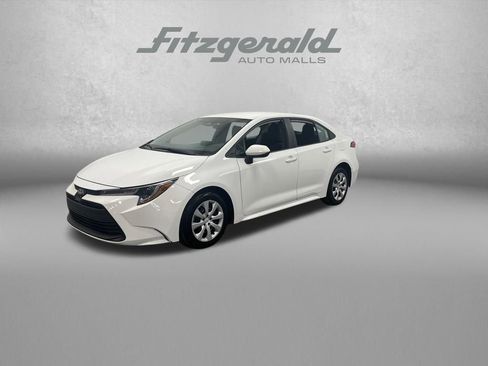 Used 2024 Toyota Corolla LE image 1