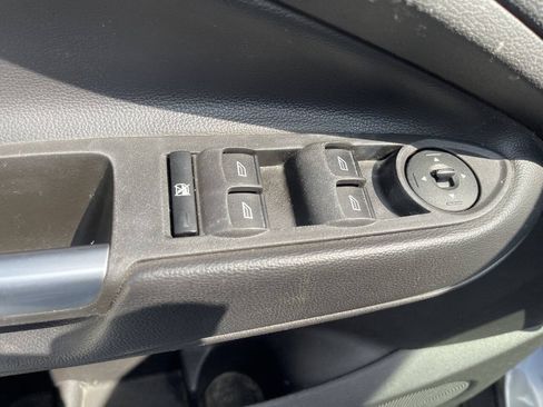Used 2014 Ford Escape SE FWD image 12