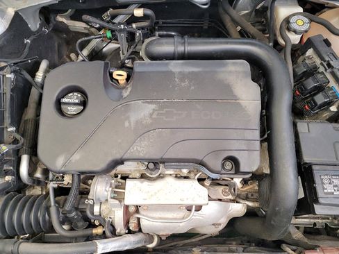 Used 2018 Chevrolet Malibu LT FWD image 30