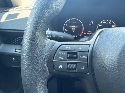 Used 2024 Honda CR-V LX image 30