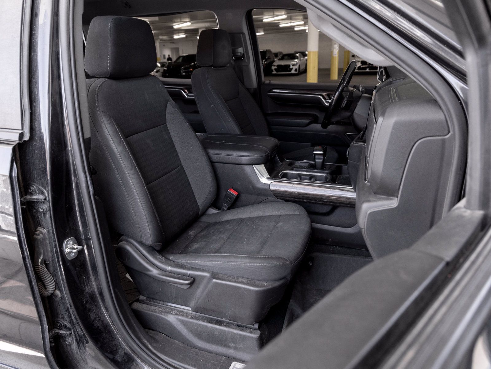 Used 2023 Chevrolet Silverado 1500 LT w/ Protection Package AWD/4WD image 26