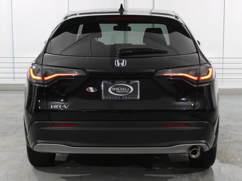 Used 2025 Honda HR-V Sport image 6