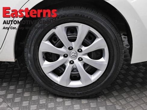 Used 2019 Toyota Corolla LE FWD image 8